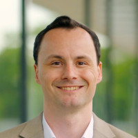 Dr. Georg Veile
